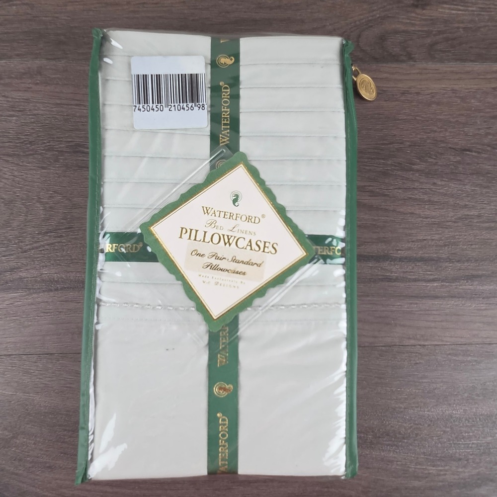 Vintage Waterford Tuxedo Pillowcases Standard Sea Green 400TC Pleated Cotton NOS